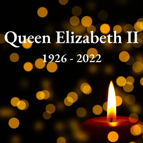 candles with Queen Elizabeth name