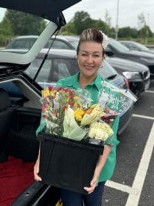 Fridge volunteer